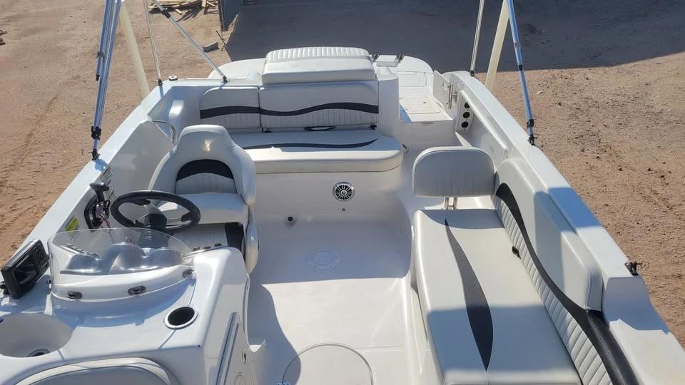 2015 StarCraft fishing boat