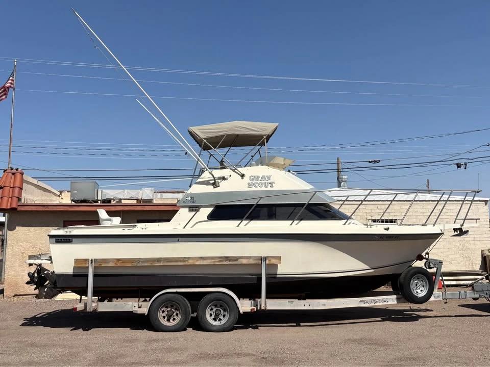 1988 Skip Jack 25’ fly bridge Skipjack 25 Flybridge
