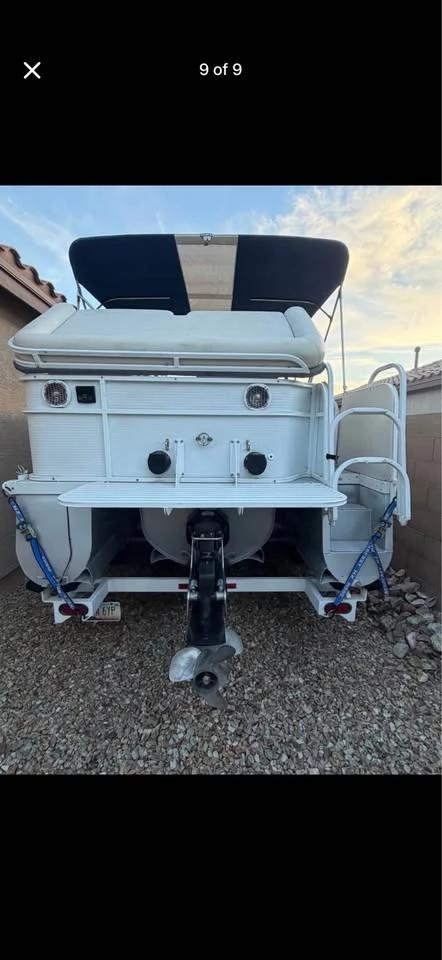 2002 Playcraft 26 Extreme TriToon Powertoon X-Treme 26