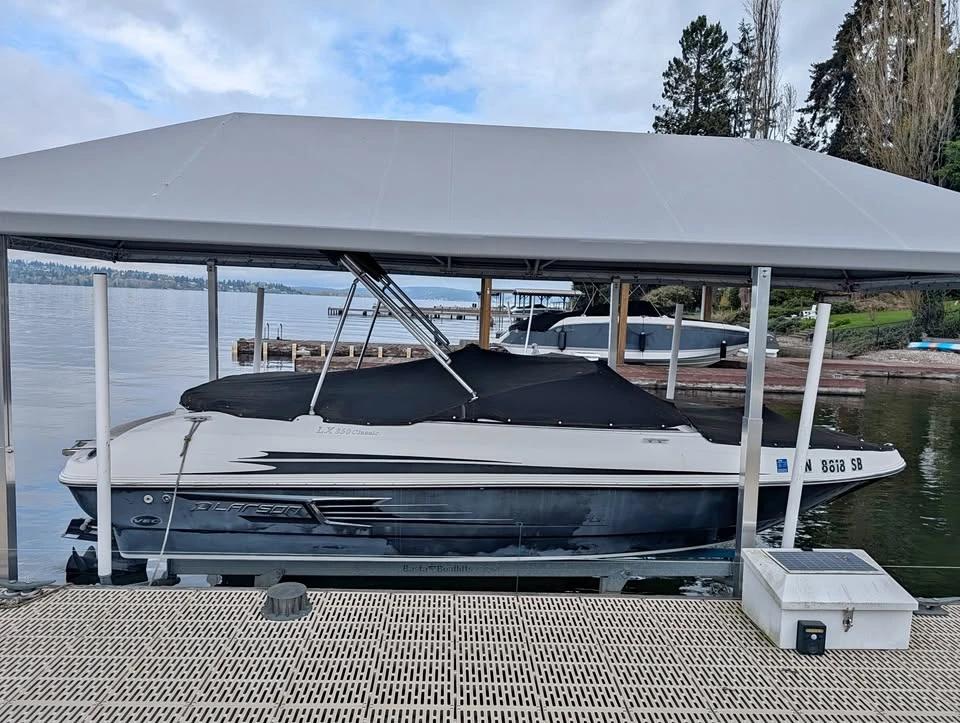 2012 Larson lx850