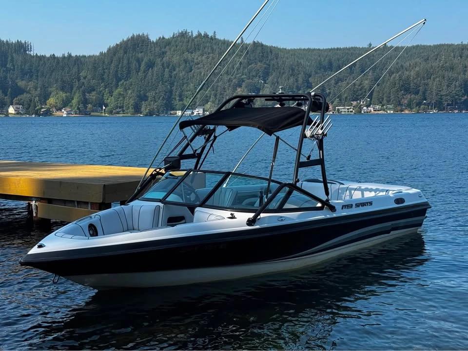 2002 MB Sports B52 Wake Boat