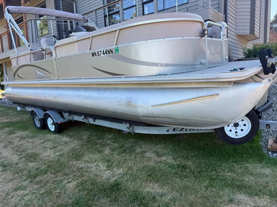 2013 Smokercraft Sunchaser 25ft Pontoon 115HP Oasis 250