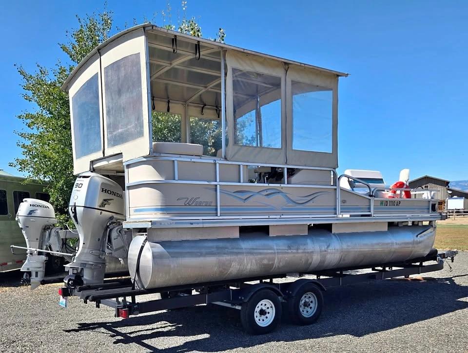 2002 20' Pontoon Boat Weeres Sport Fisherman 200