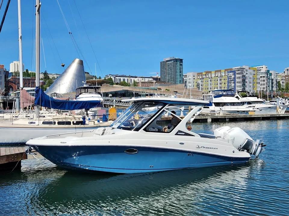 2022 Finseeker ( Crownline) 280dc 280dc Finseeker