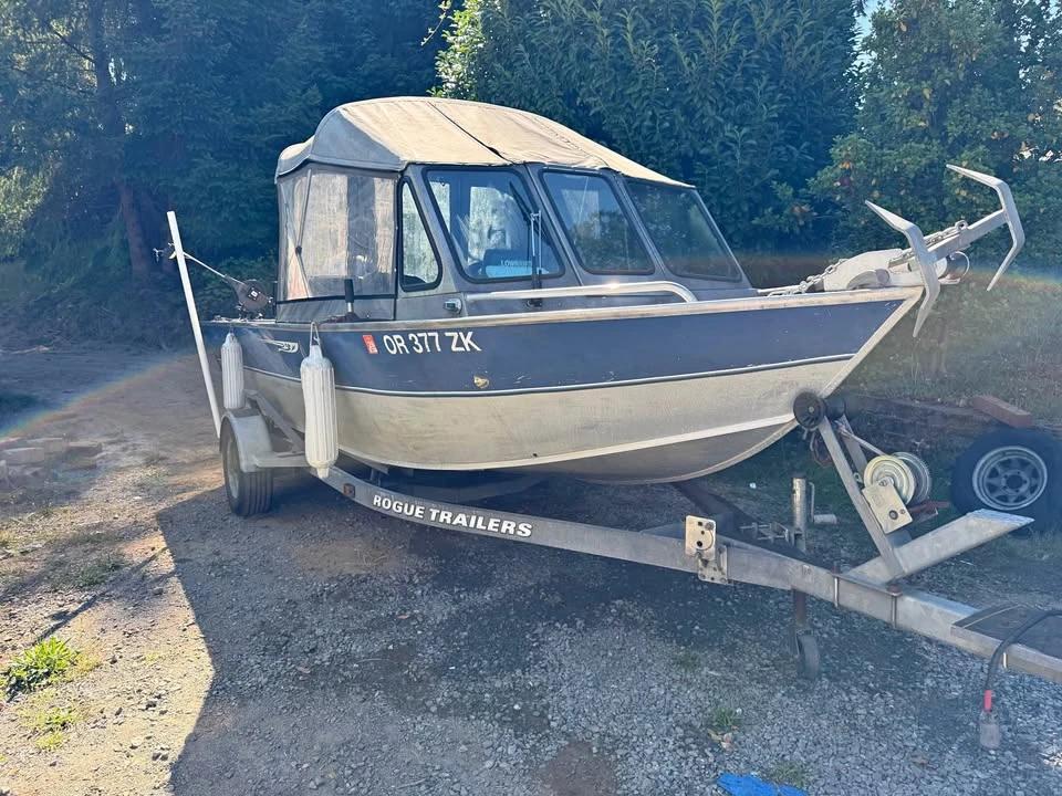 1999 Alumaweld 18.5 Super Vee 18 LT