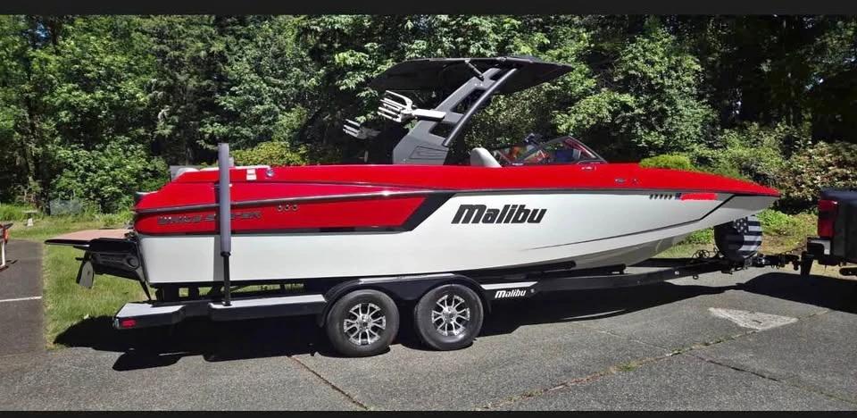 2017 Malibu Wakesetter MXZ24