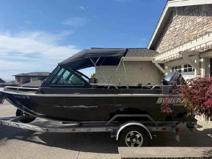 2008 Boulton aluminum fishing boat 18 Bowrider