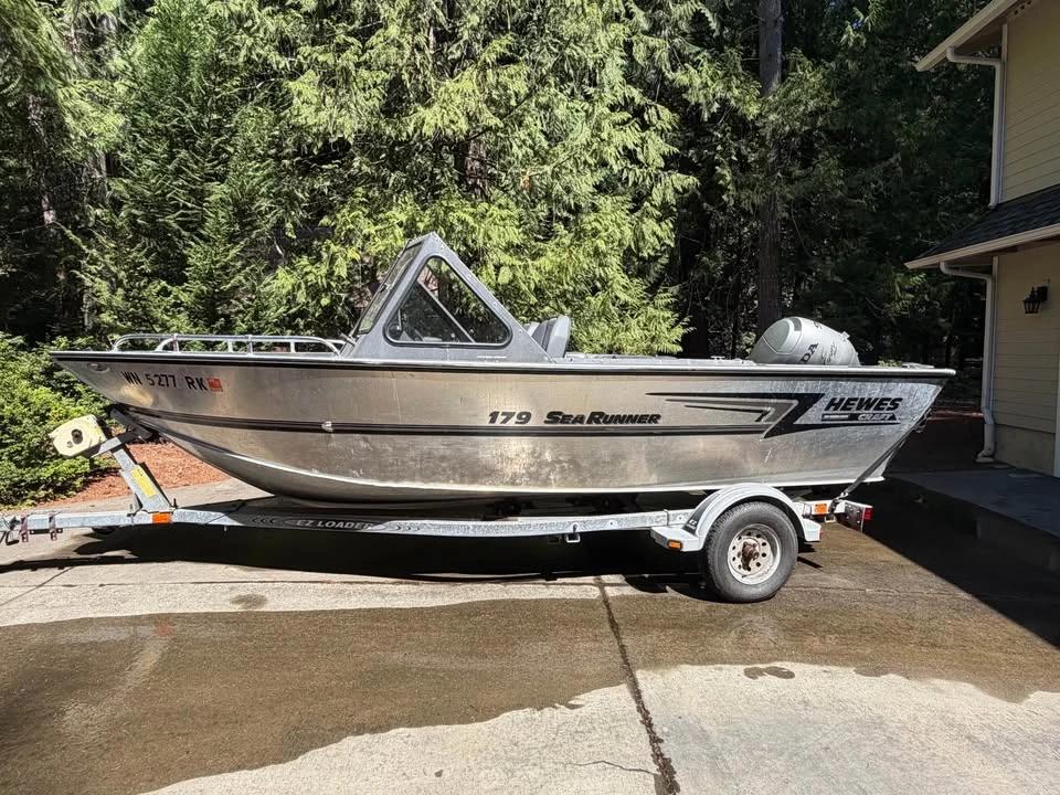 1999 Hewscraft aluminum boat