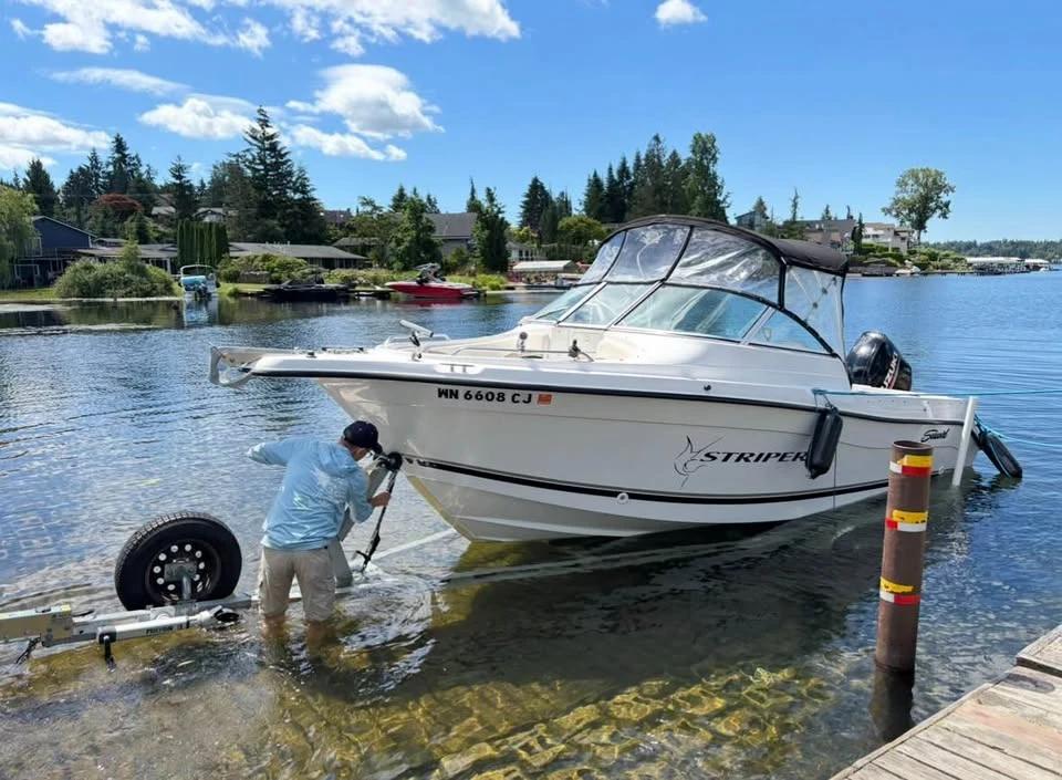 2001 Seaswirl Striper 2101 D/C 2101 D/C