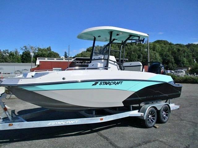 2024 center console deck boat