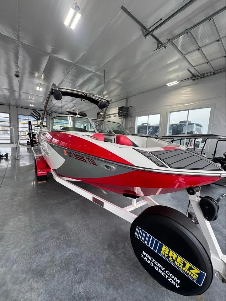 2015 2015 MB Sports b52 23 - 15 person surf boat B52 23