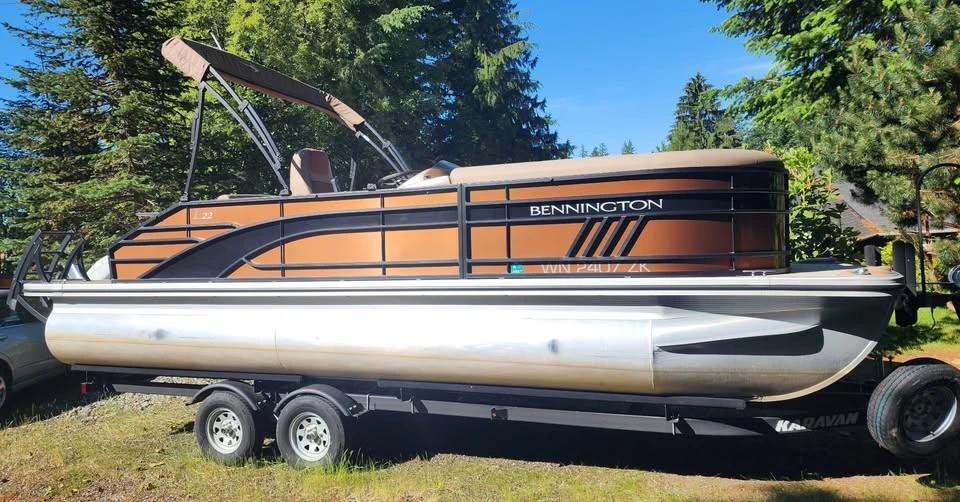 2023 Bennington 22' lsb pontoon boat 22 LSB