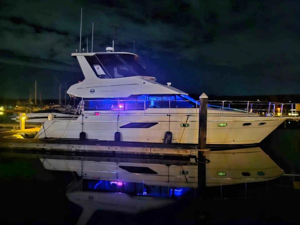1993 1993 Motoryaht 1993 Bayliner 3288 Motoryacht