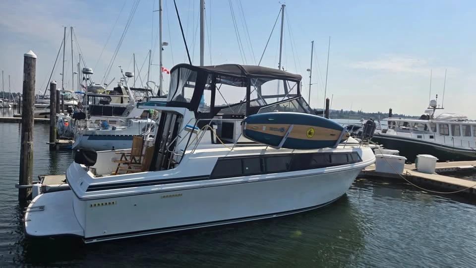 1989 Carver mariner 3297 3297 Mariner