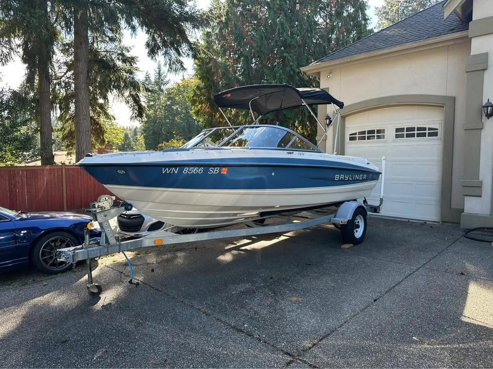 2012 Bayliner 195 Bowrider